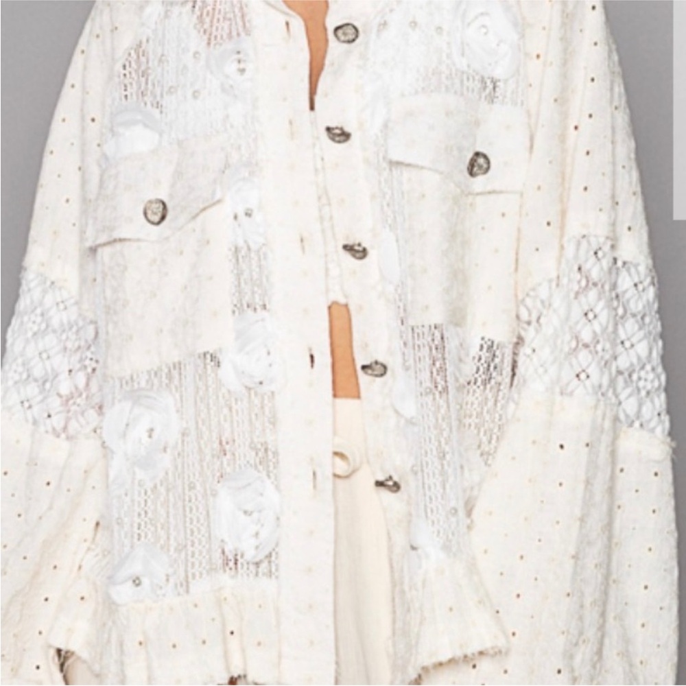 POL White Embroidered Lace Jacket; Size L; New